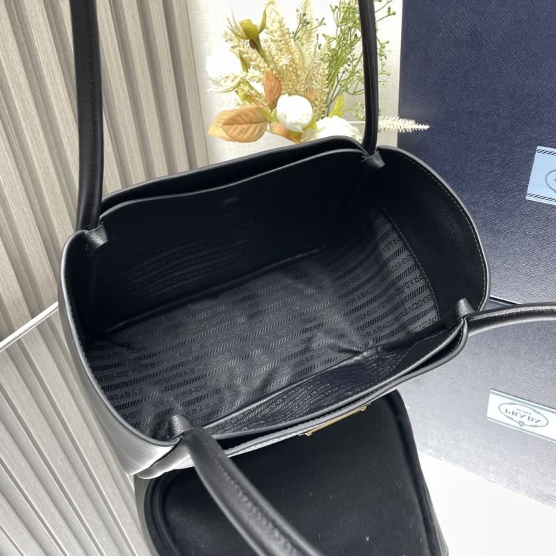 Pra*a bucket bags